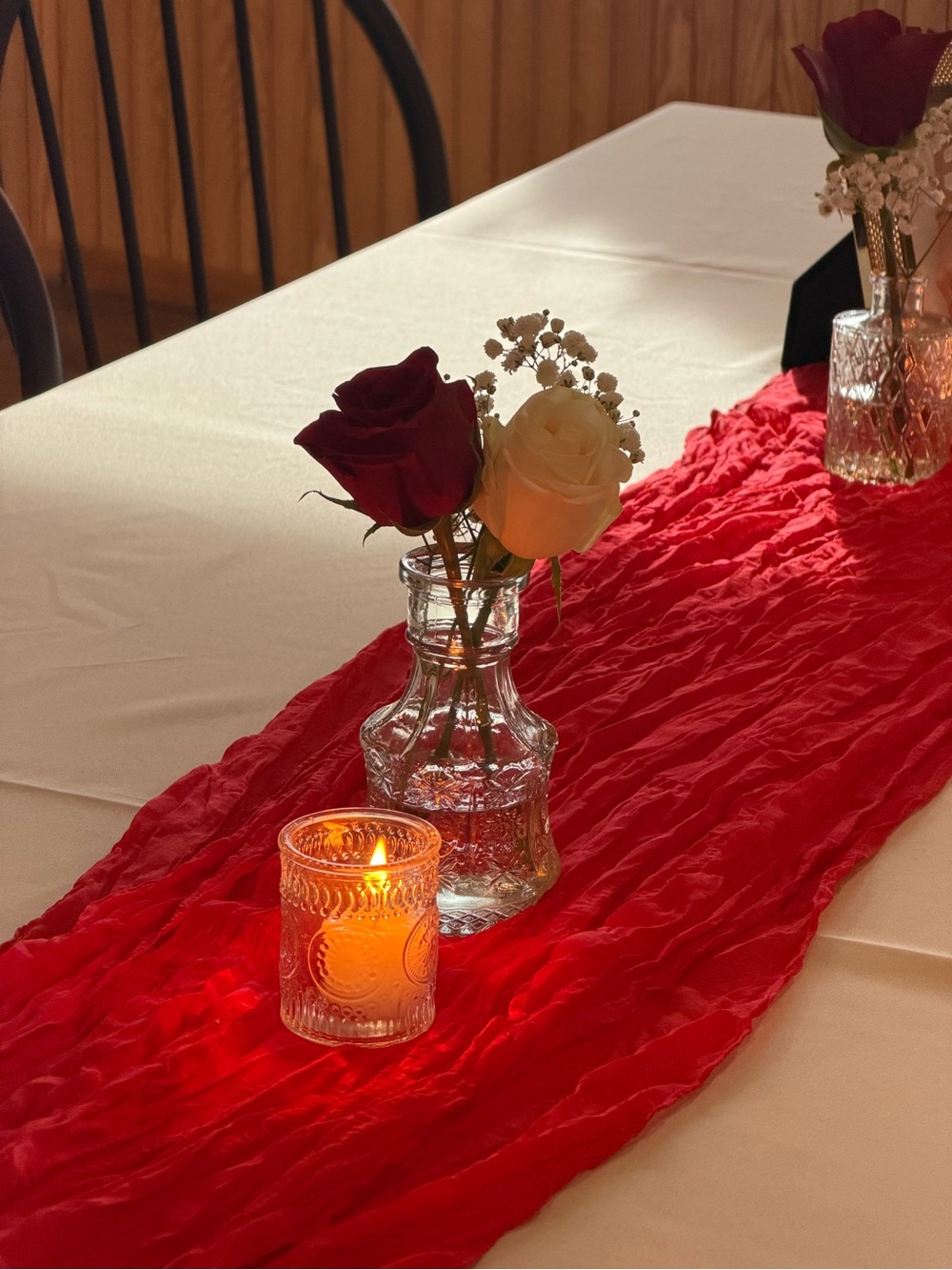 18 Red Gauze Table Runners